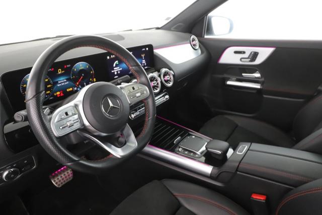 Mercedes Benz Gla image 1