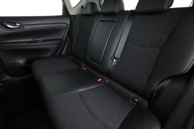 Nissan Pulsar image 8