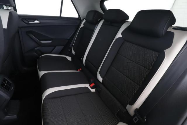 Volkswagen T-Roc image 3
