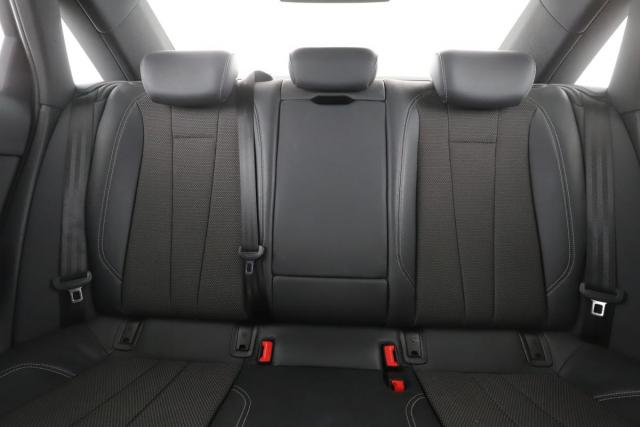 Audi A4 image 5