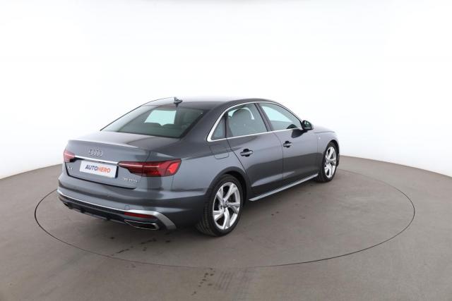 Audi A4 image 8