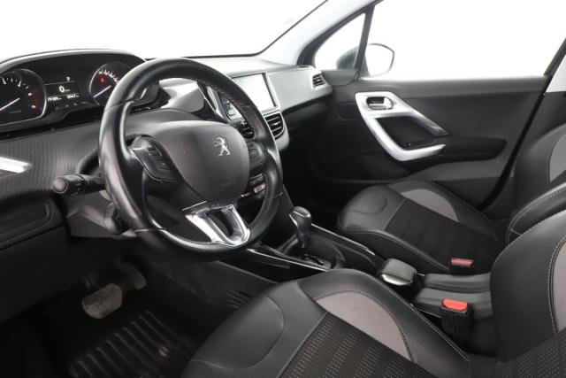 Peugeot 2008 image 9