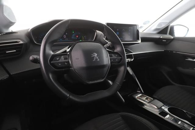 Peugeot 208 image 4