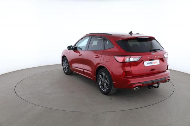 Ford Kuga image 3