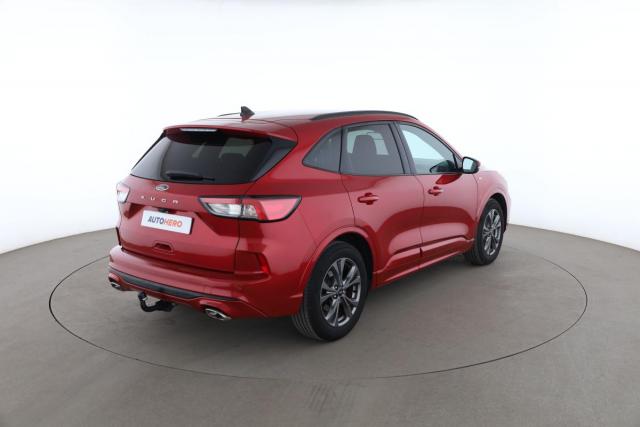 Ford Kuga image 4
