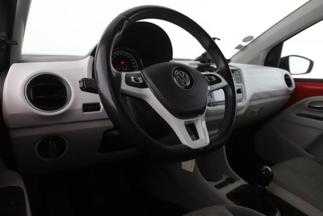 Volkswagen Up! image 2