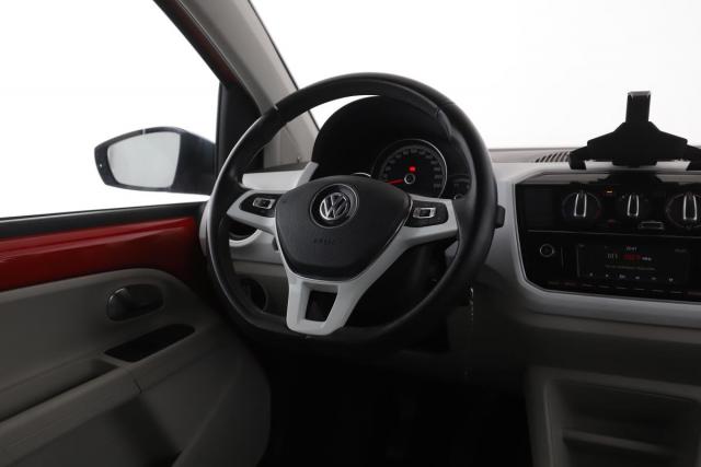 Volkswagen Up! image 9