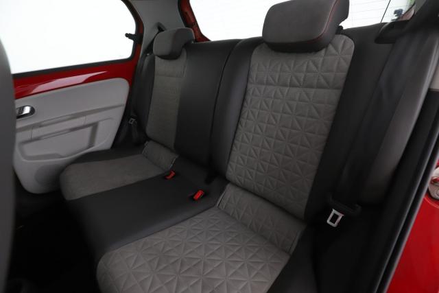 Volkswagen Up! image 7