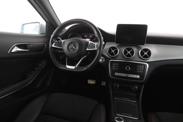Mercedes Benz Gla image 9