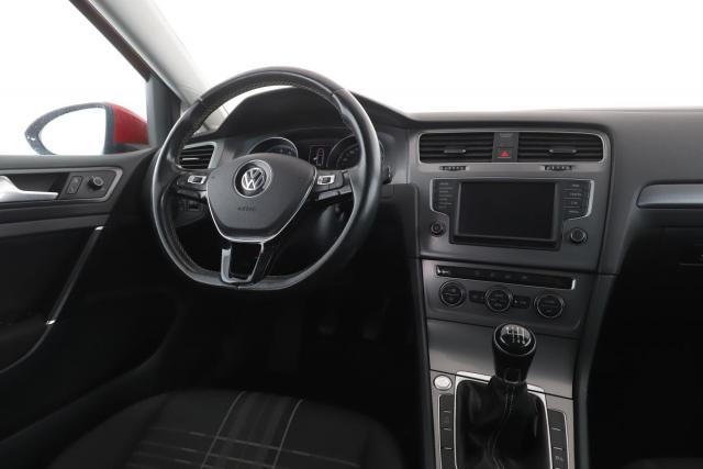 Volkswagen Golf Sw image 2