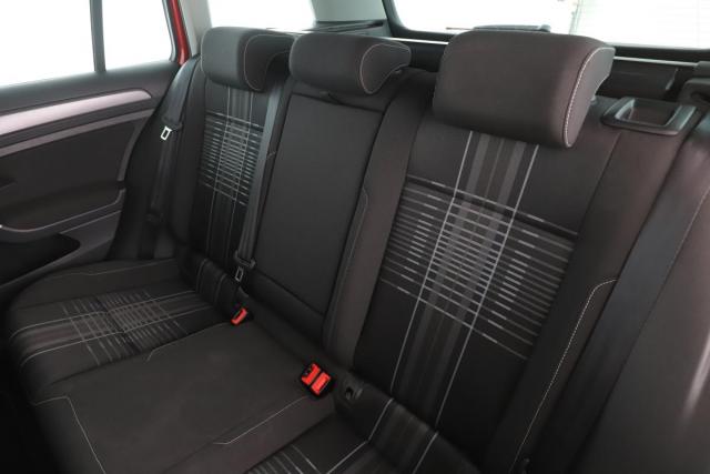 Volkswagen Golf Sw image 8
