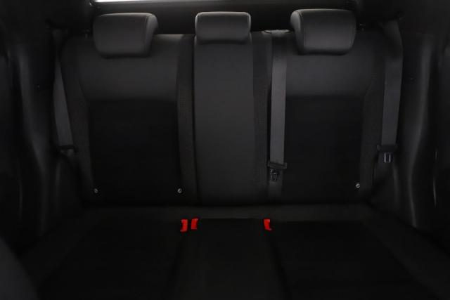 Nissan Juke image 7