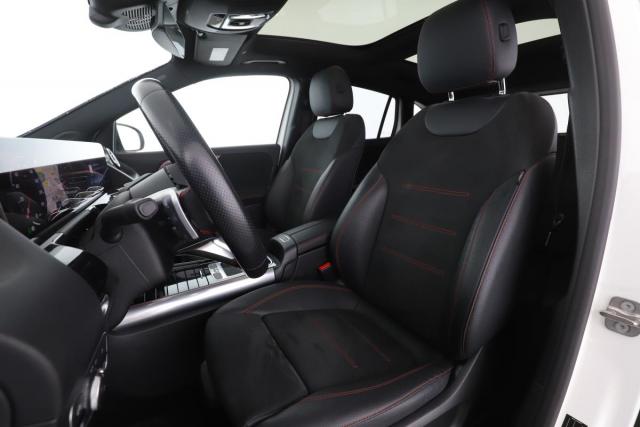 Mercedes Benz Gla image 2