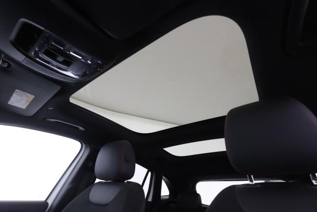 Mercedes Benz Gla image 7