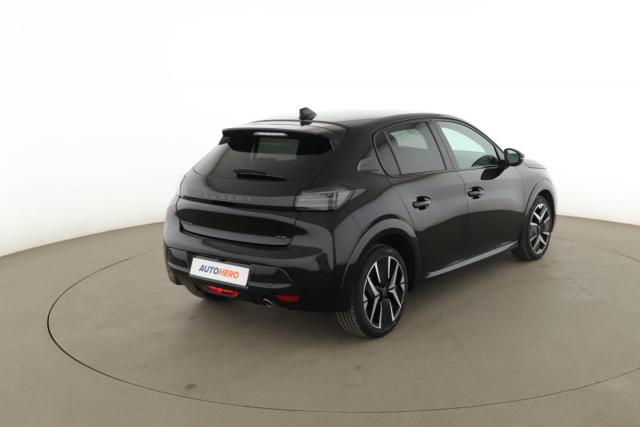 Peugeot 208 image 6
