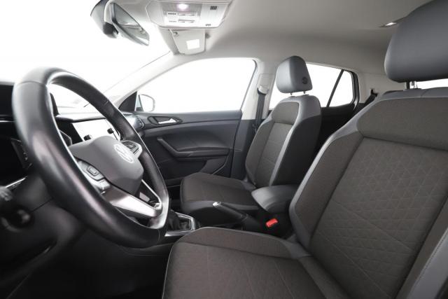 Volkswagen T-Cross image 1