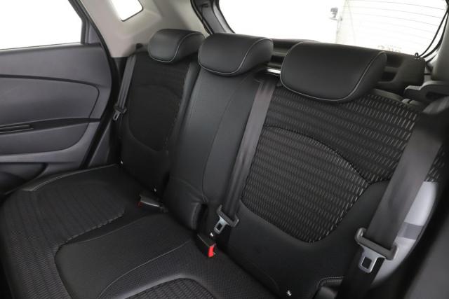 Renault Captur image 2
