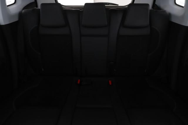 Peugeot 2008 image 2