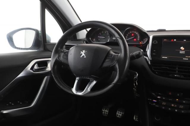 Peugeot 2008 image 1