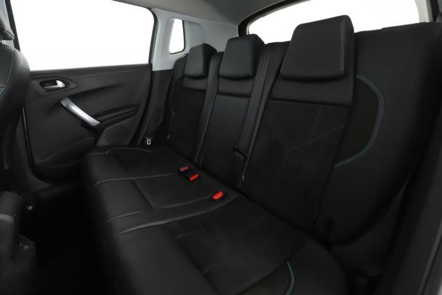 Peugeot 2008 image 4