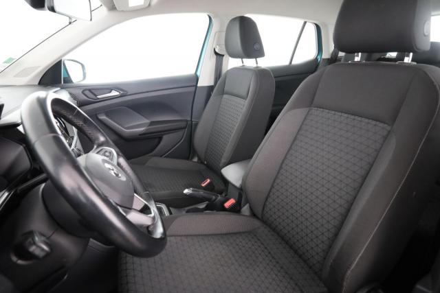 Volkswagen T-Cross image 3