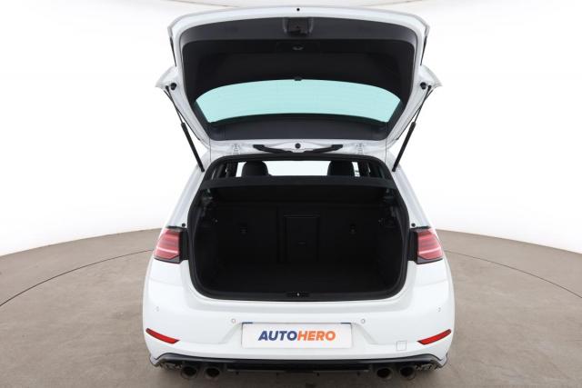 Volkswagen Golf image 3