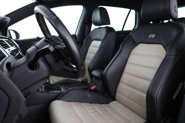 Volkswagen Golf image 7