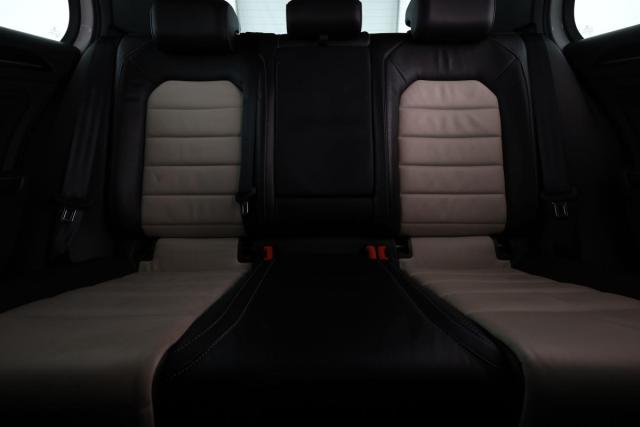 Volkswagen Golf image 6