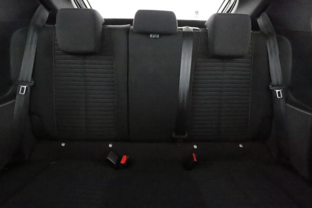Peugeot 208 image 3