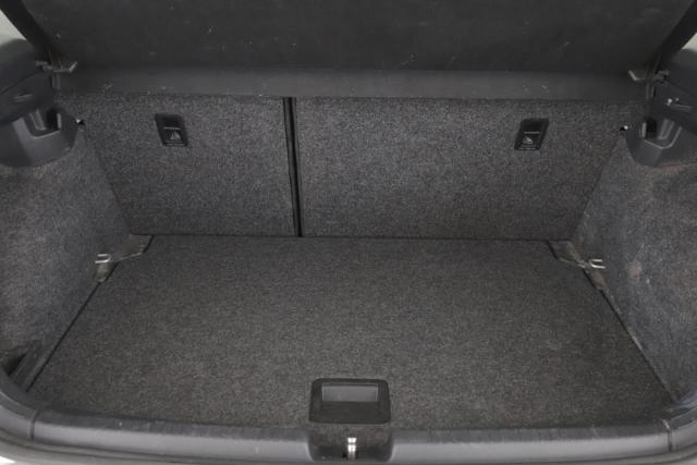 Volkswagen Polo image 9