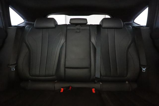 Bmw X6 image 8