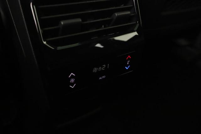 Peugeot 5008 image 8