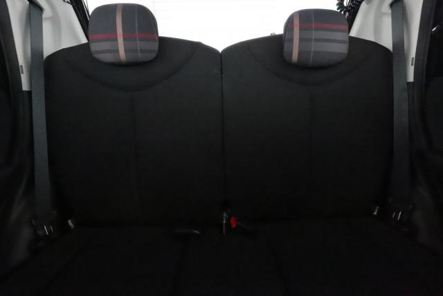 Peugeot 108 image 1