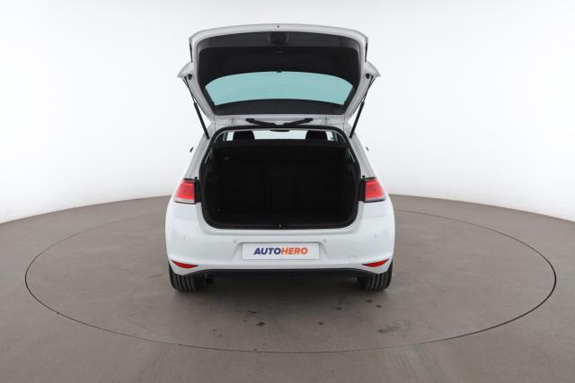 Volkswagen Golf image 7
