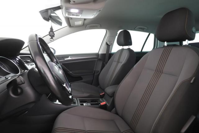 Volkswagen Golf image 1