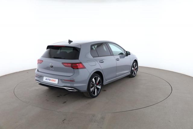 Volkswagen Golf image 2