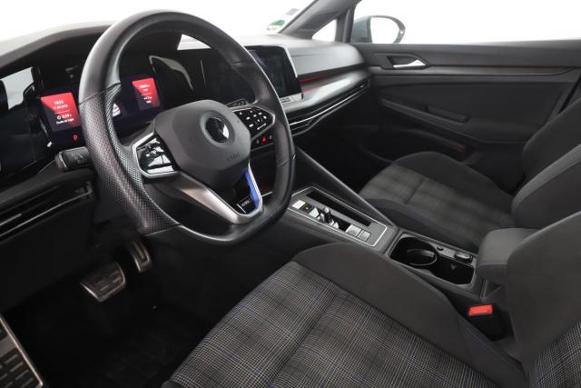 Volkswagen Golf image 8