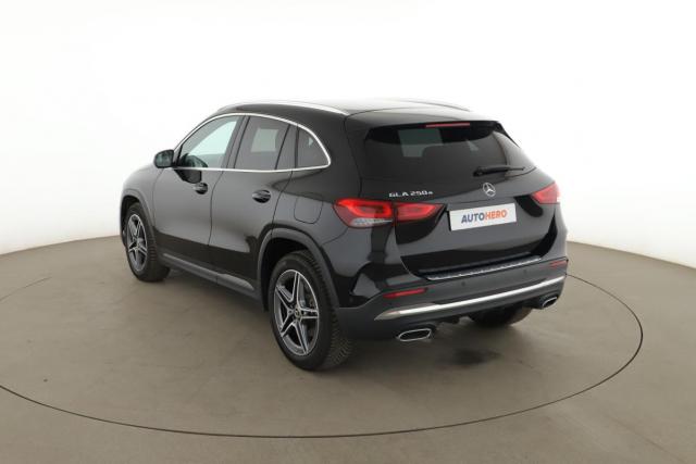 Mercedes Benz Gla image 2