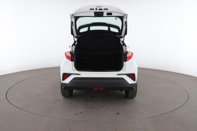 Toyota C-Hr image 6