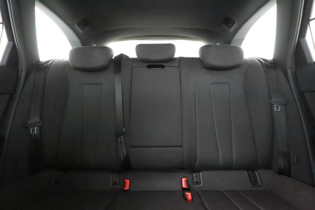 Audi A4 Avant image 2