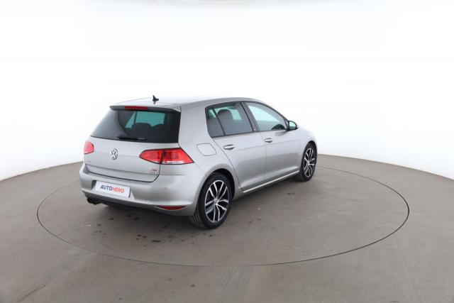 Volkswagen Golf image 4