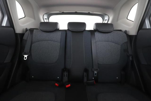 Renault Captur image 2