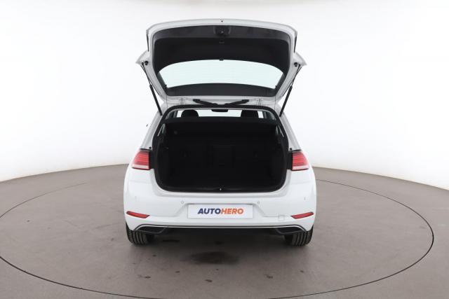 Volkswagen Golf image 3