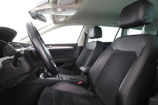 Volkswagen Passat Sw image 6