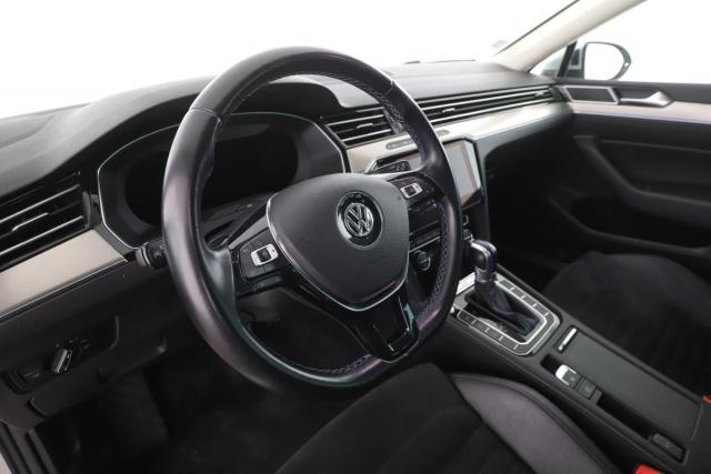 Volkswagen Passat Sw image 5
