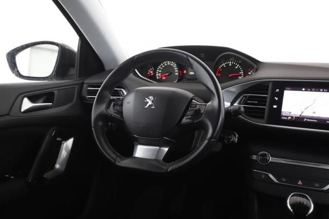 Peugeot 308 image 9