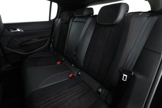 Peugeot 308 image 8