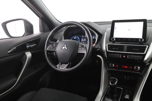 Mitsubishi Eclipse Cross image 2