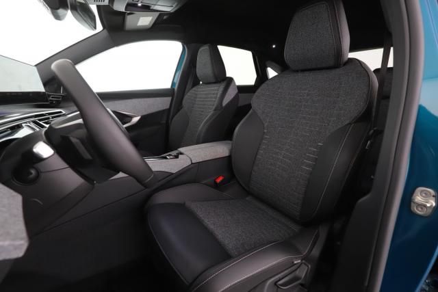 Peugeot 3008 image 2