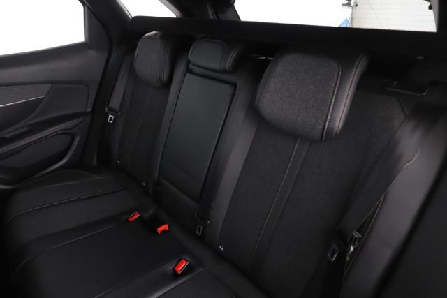 Peugeot 3008 image 3